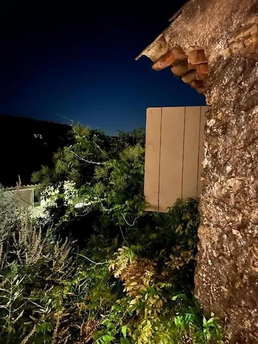 Tres Jolie Maison De Village Lourmarin